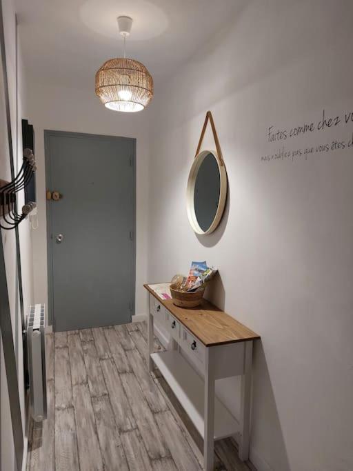 Ferienwohnung Appart Hyper Centre- Parking Vierzon Exterior foto